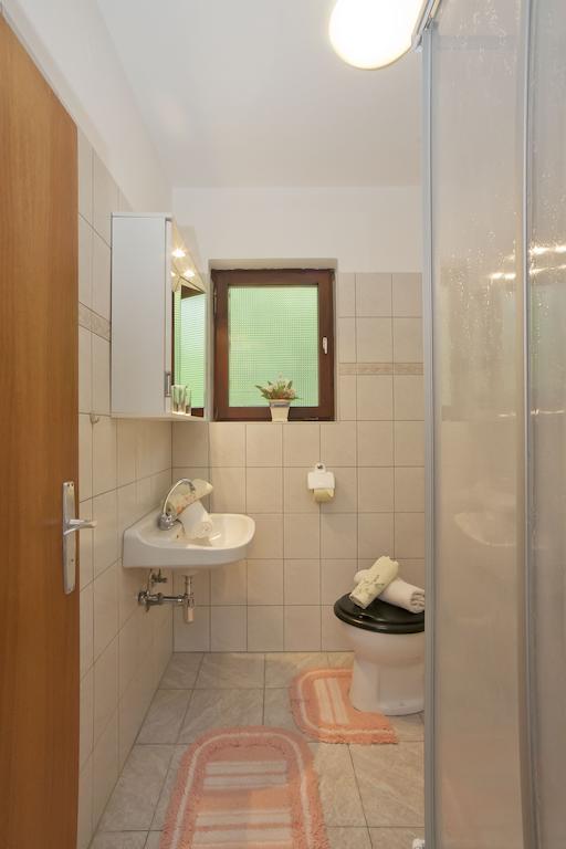Haus Fischer Velden am Wörthersee Δωμάτιο φωτογραφία