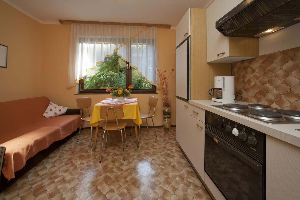 Haus Fischer Velden am Wörthersee Δωμάτιο φωτογραφία