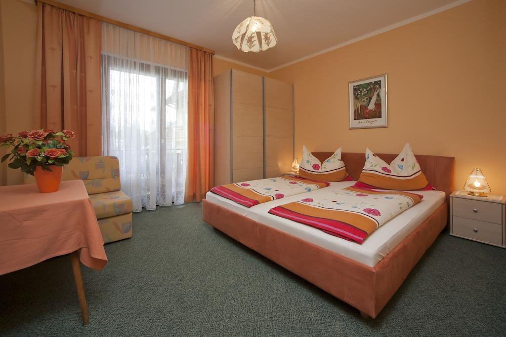 Haus Fischer Velden am Wörthersee Δωμάτιο φωτογραφία